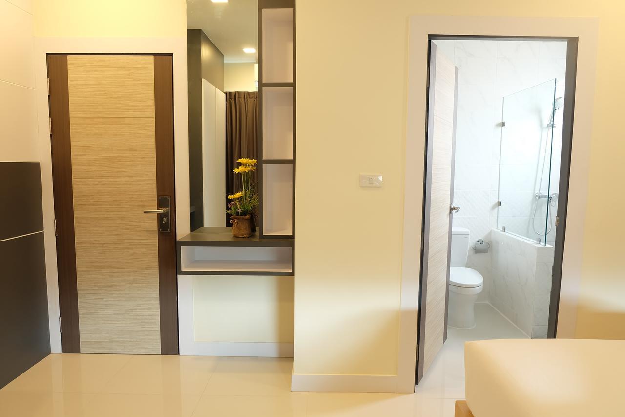 Guest house I Am O'tel Patong
